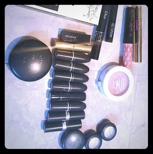 Makeup bundle. Mac makeup